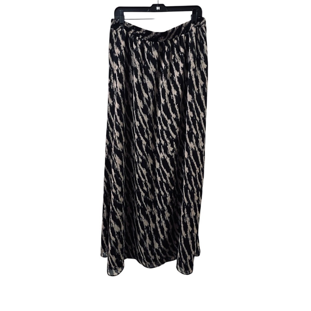 BCBGeneration Black and Cream Maxi Skirt